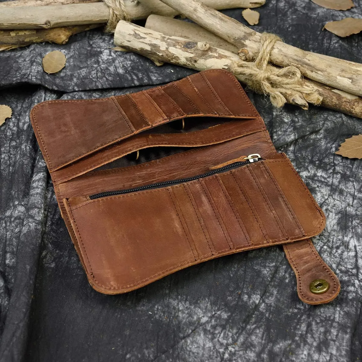 Men's Genuine Leather Long Wallet Chain Wallet Card holder Wallet with Coin Pocket (Tiger)