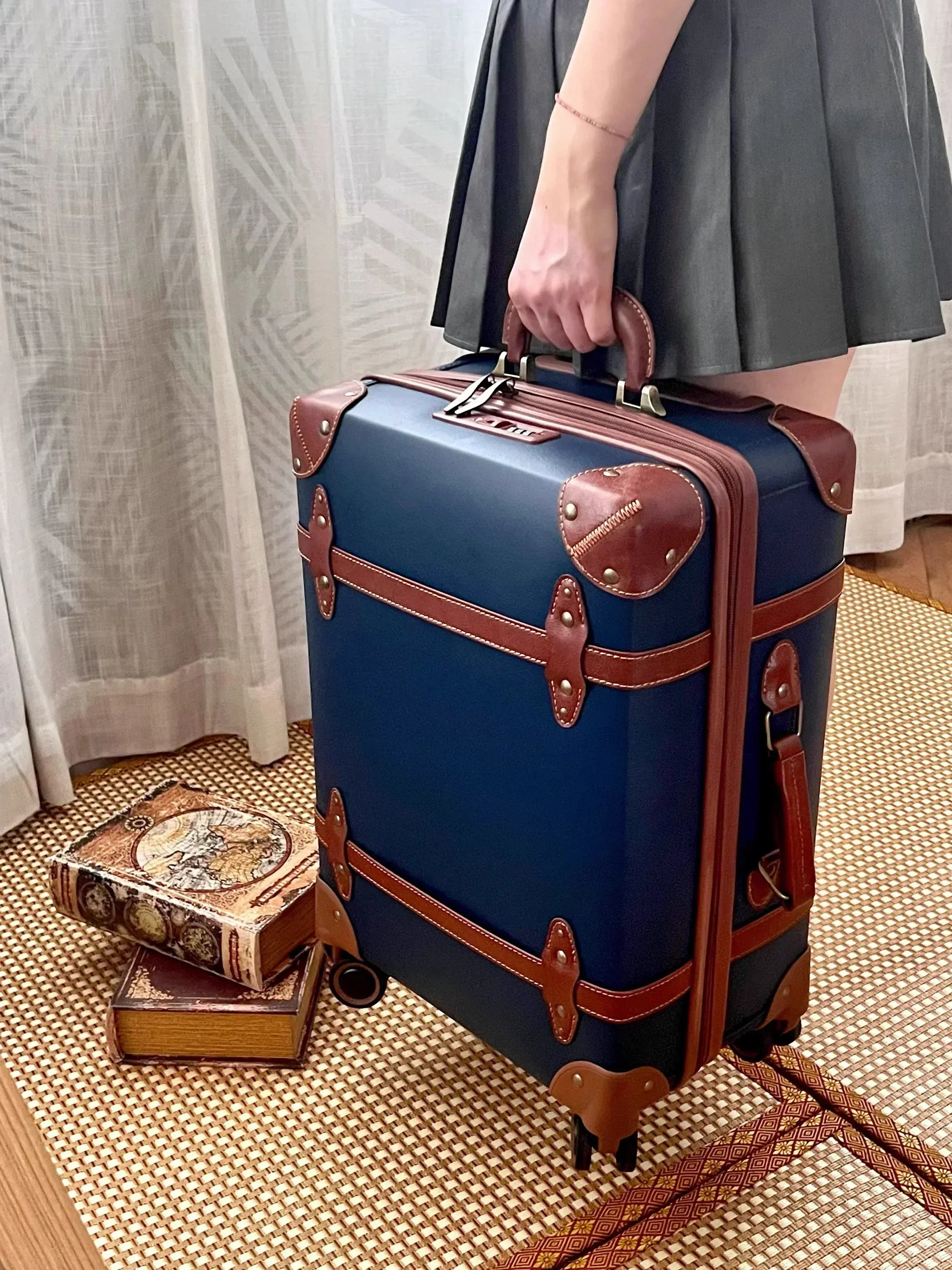 Retro Luggage Set 2 Pcs – Lightweight, Durable & Stylish Travel Companion