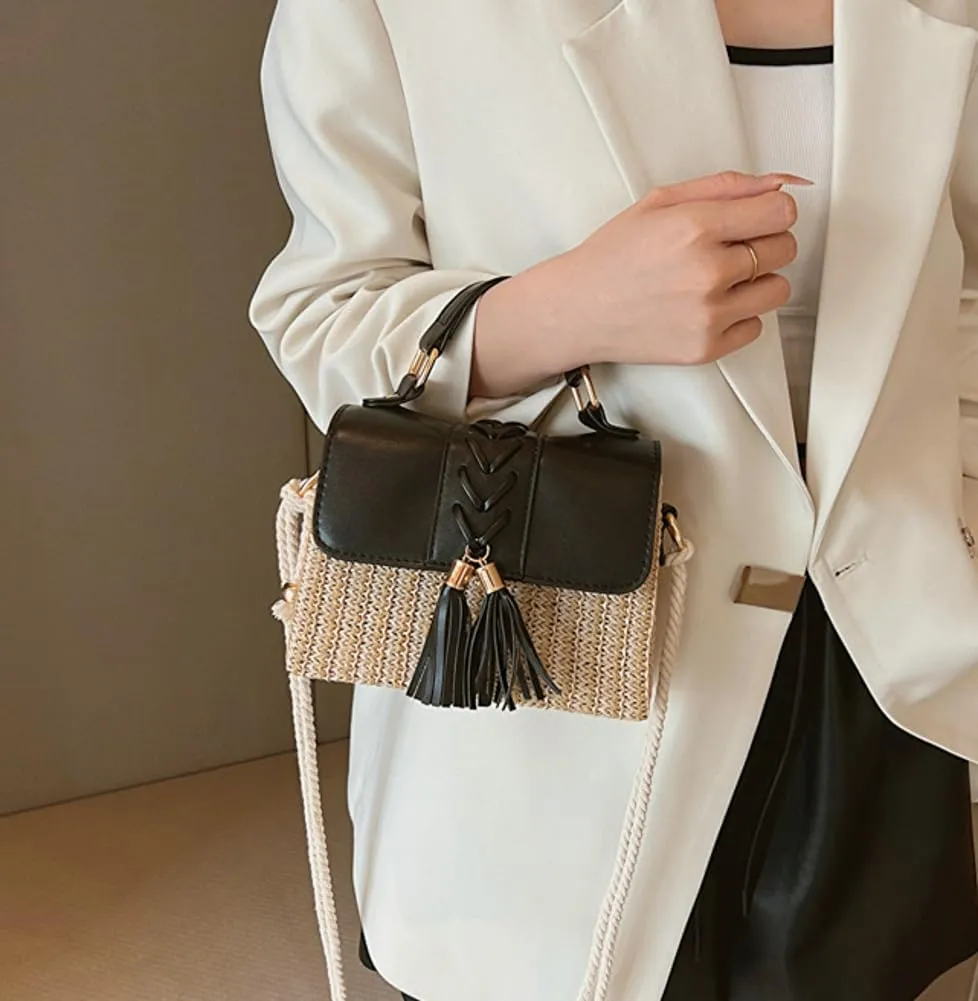 Slouchy Woven Crossbody Handbags for Women Beach Straw Clutch Purses Tassel Commuter Bag for Work,Travel,Casual Outings