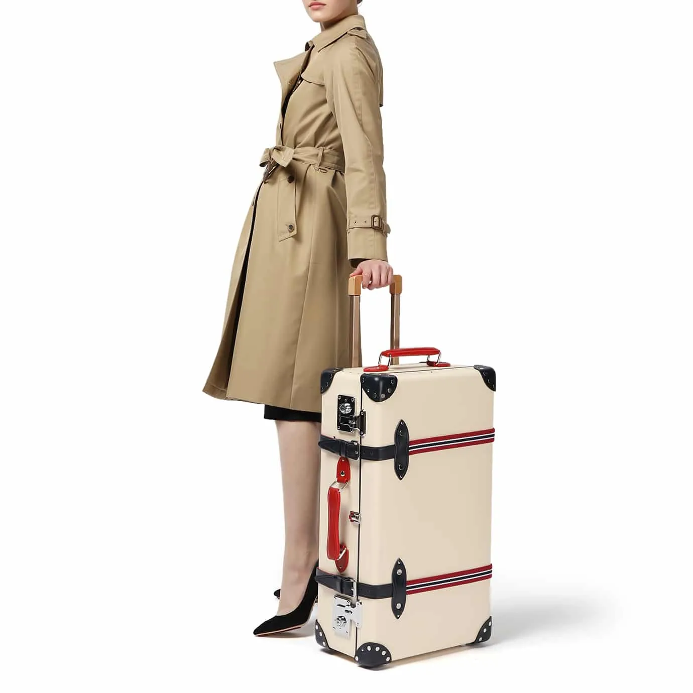 St. Moritz · Medium Check-In - 2 Wheels | Ivory/Navy